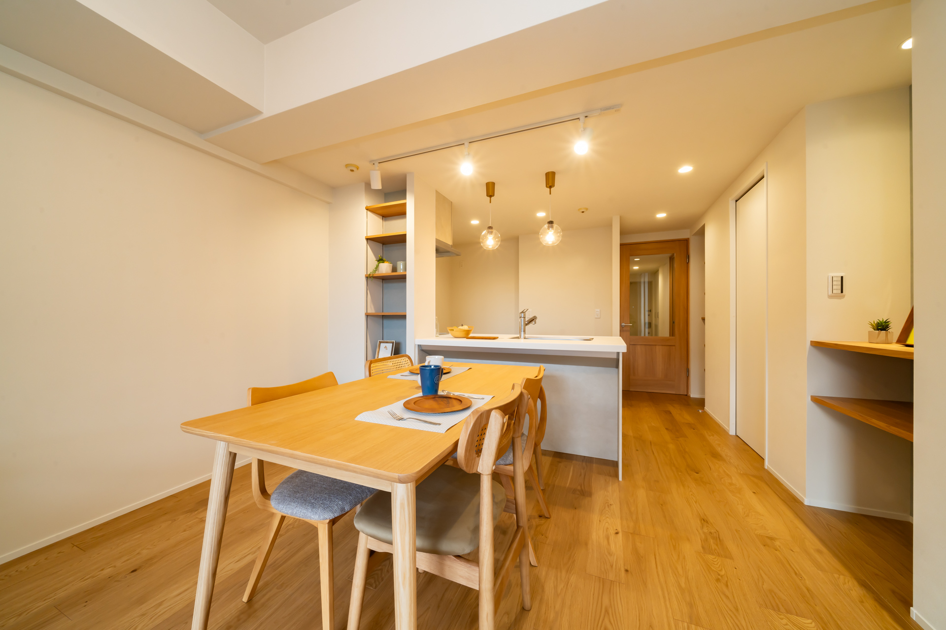 【新着事例】マンションリノベーション｜シンプル×ナチュラル｜ニュートラルな色使いでフラットな暮らしやすさを追求