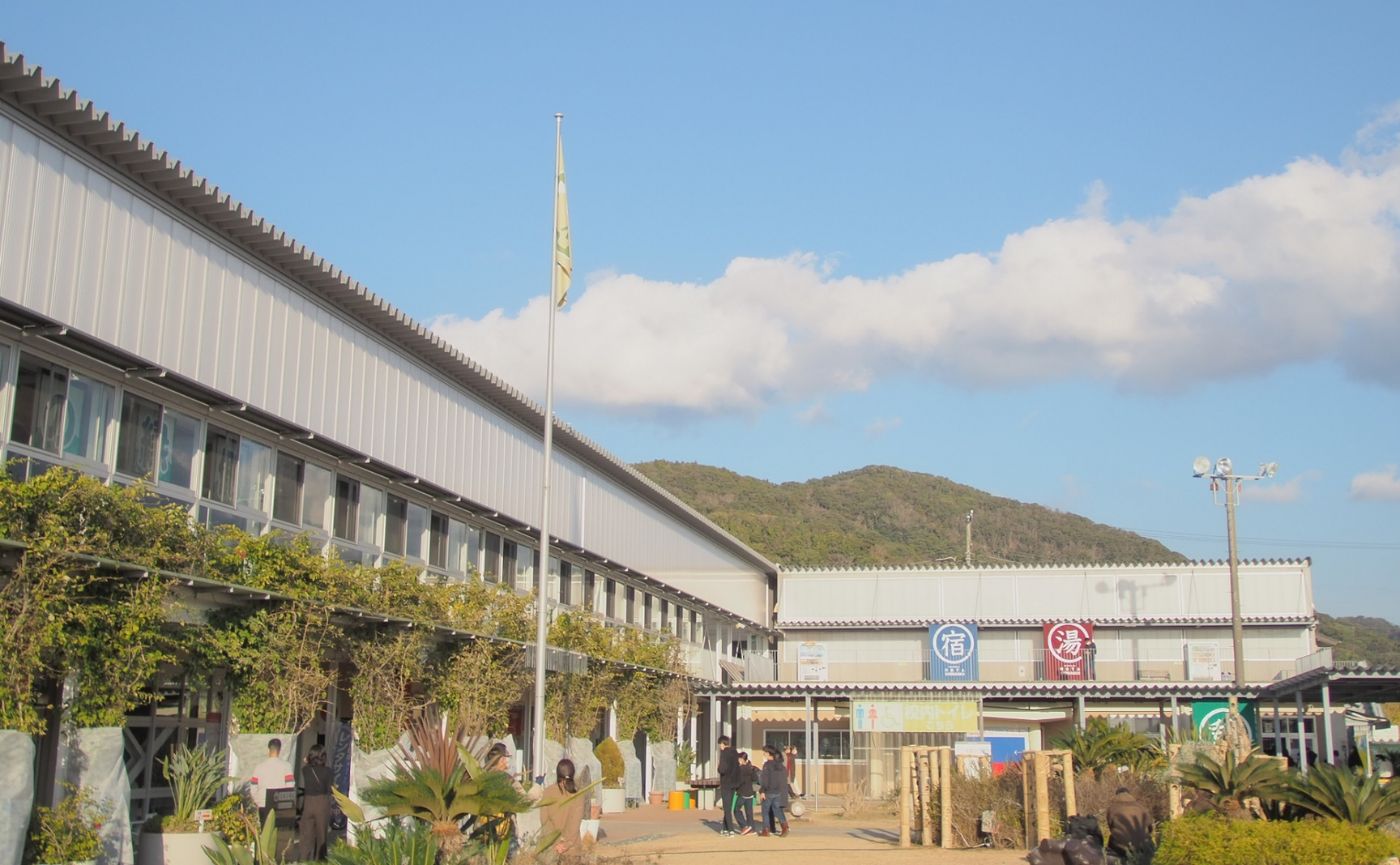 道の駅 保田小学校