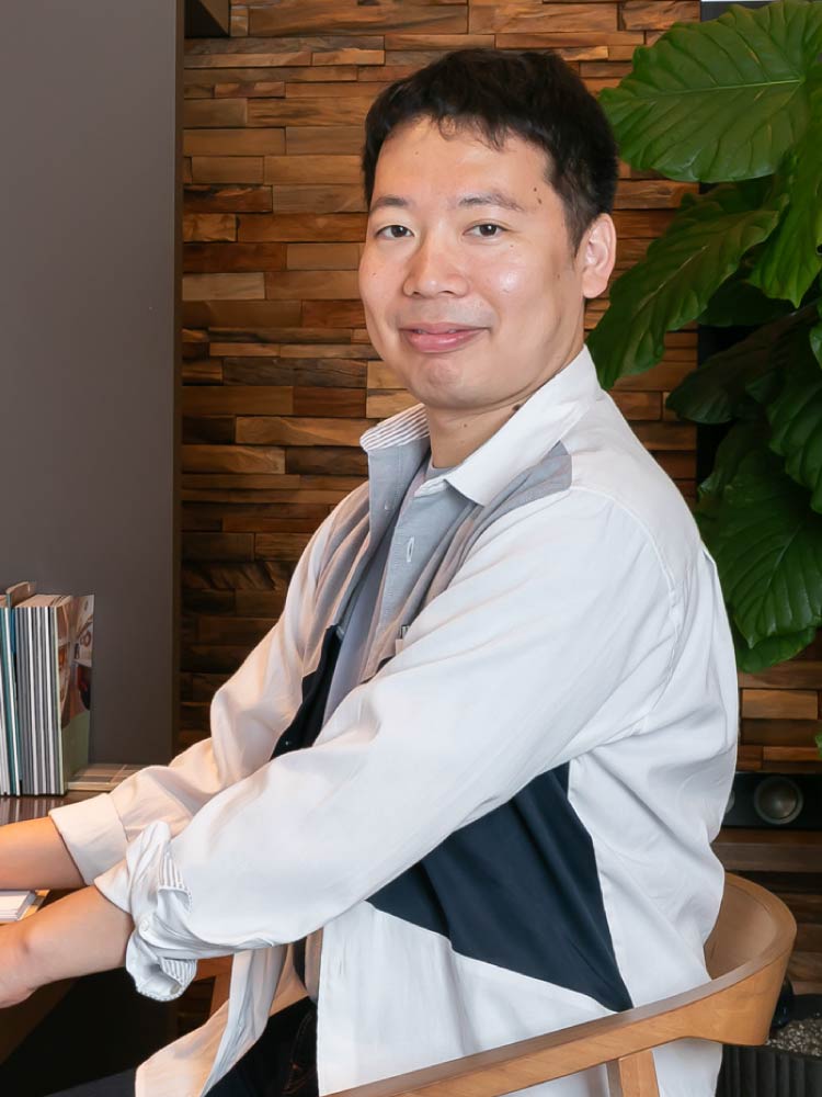 N.Ozaki